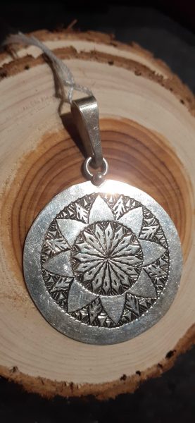 pendentif rond soleil argent