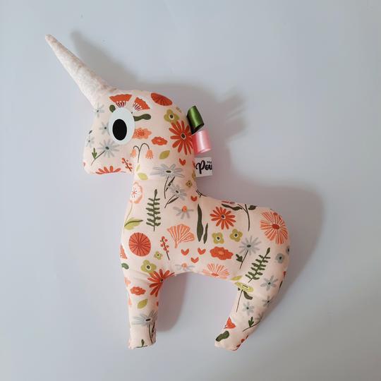 licorne corail fleuri